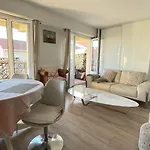 Comfortable And Modern Two Bedroom