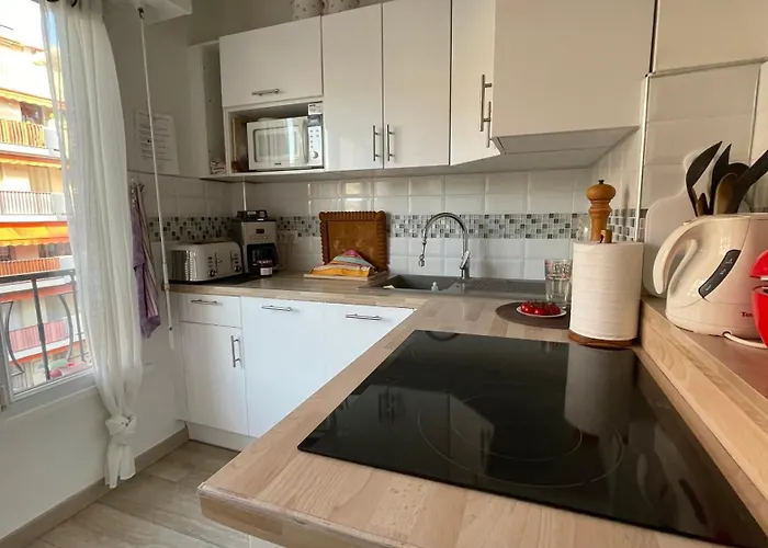 شقة Comfortable And Modern Two Bedroom كان