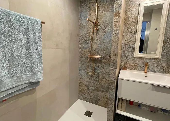 Comfortable And Modern Two Bedroom