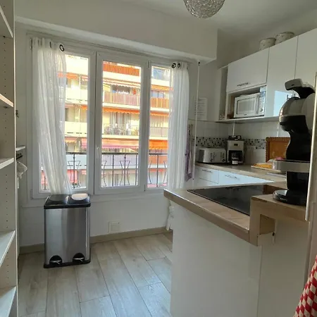 아파트 Comfortable And Modern Two Bedroom 칸느