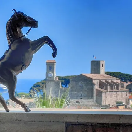 Comfortable And Modern Two Bedroom 아파트 칸느